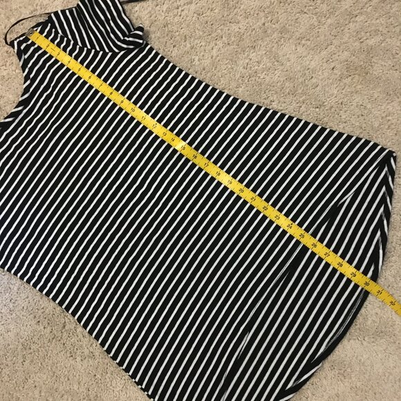 Hipster B&W Stripe High Low Tee - Picture 14 of 16